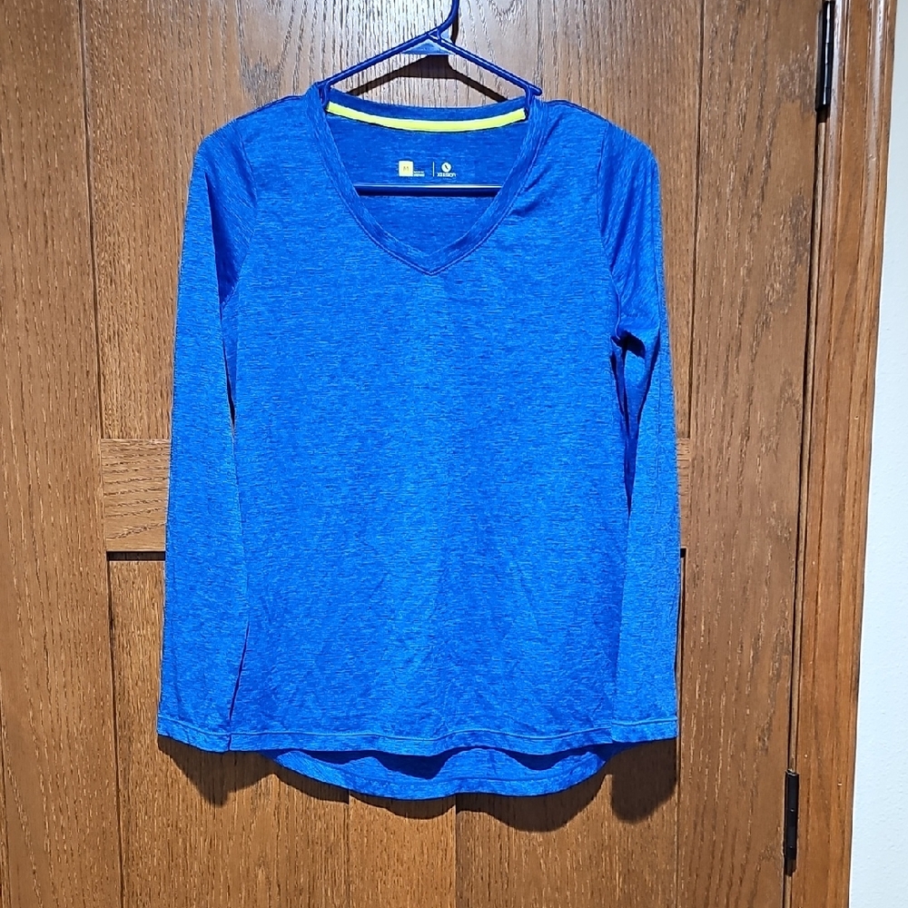 Xersion Blue and Yellow Athletic Top